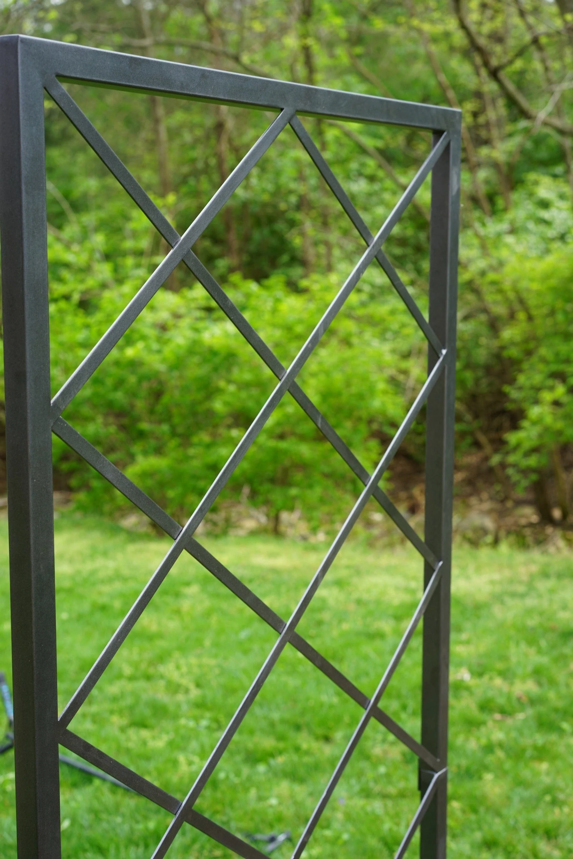 Diamond Panel Trellis - Image 4