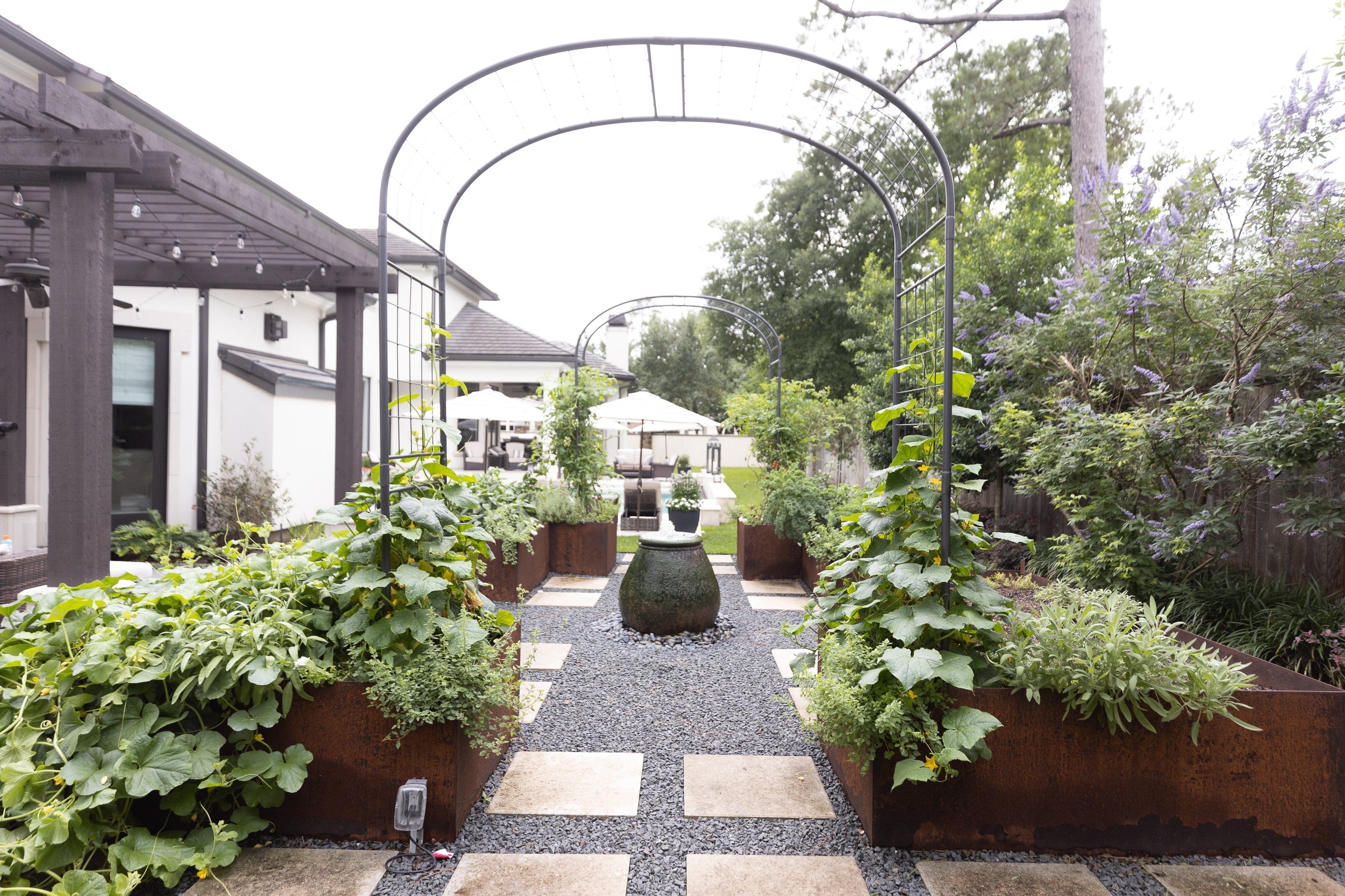 Formal Potager Arch Trellis - Image 5